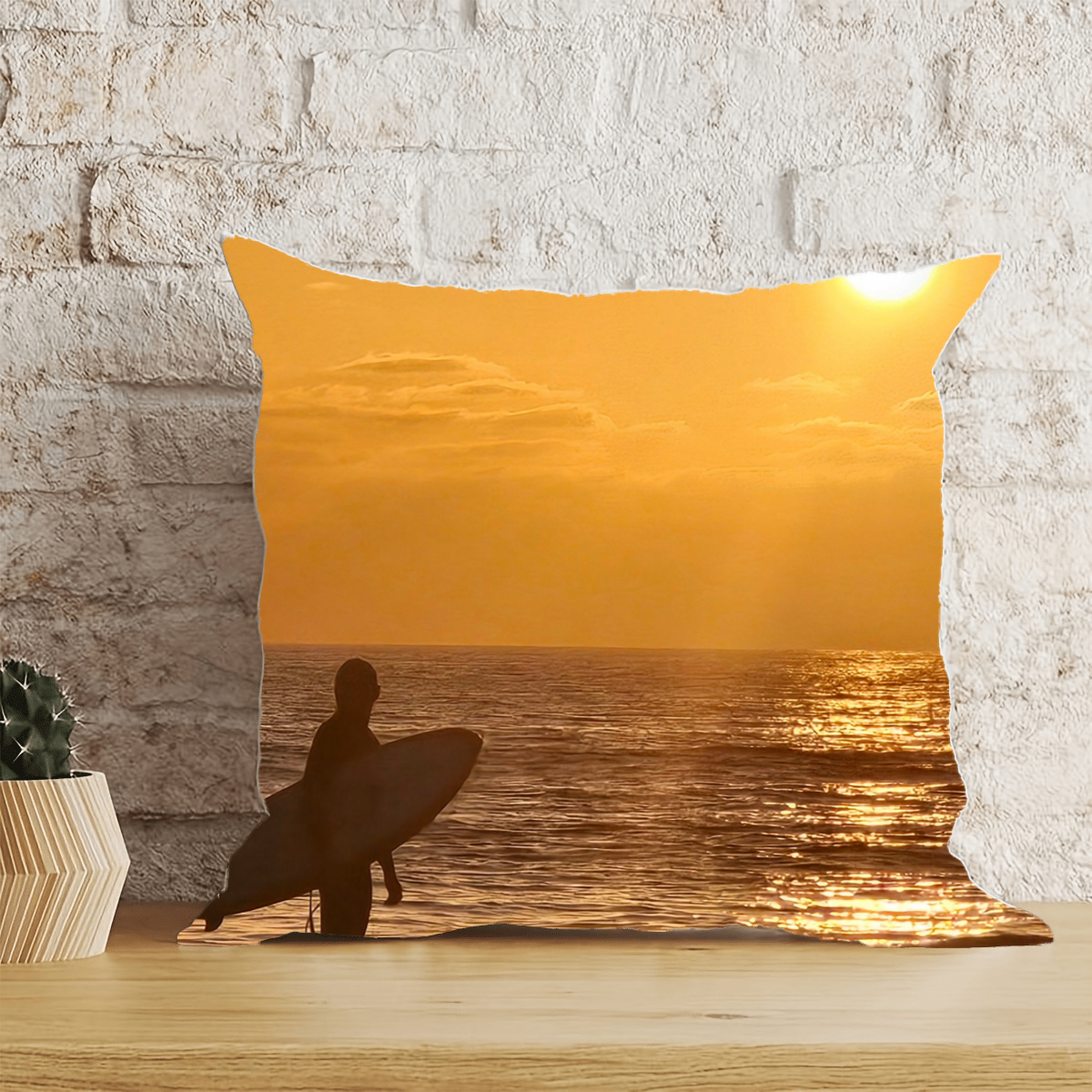 Scenic Pillow Mfg. offers this scenic 19 inch x 19 inch pillow of a spectacular sunset from Huntington Beach in Southern California. Order today!